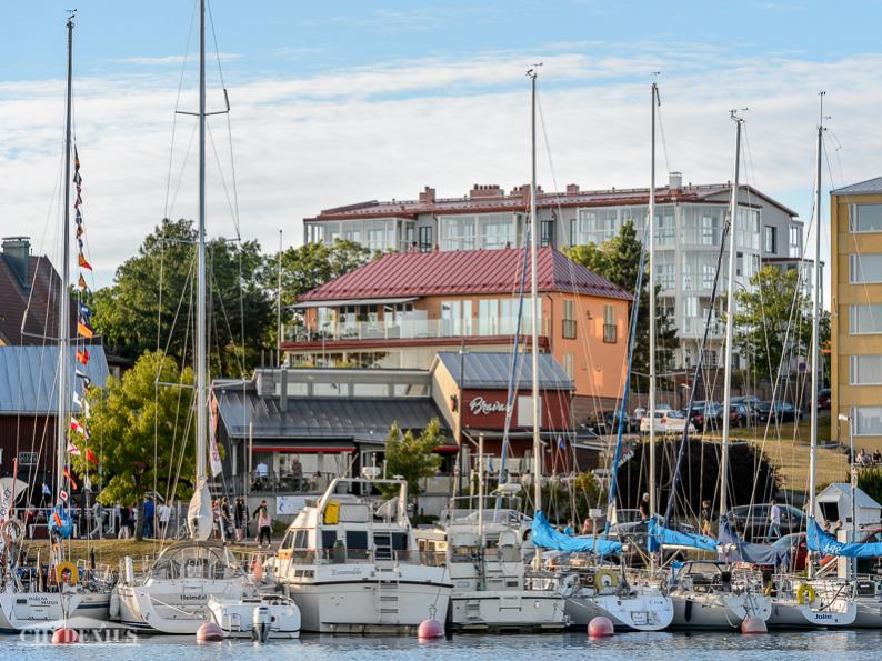 Hangon Majakka sijaitsee kivenheiton pss Itsataman vilskeest - ja talvella rauhasta